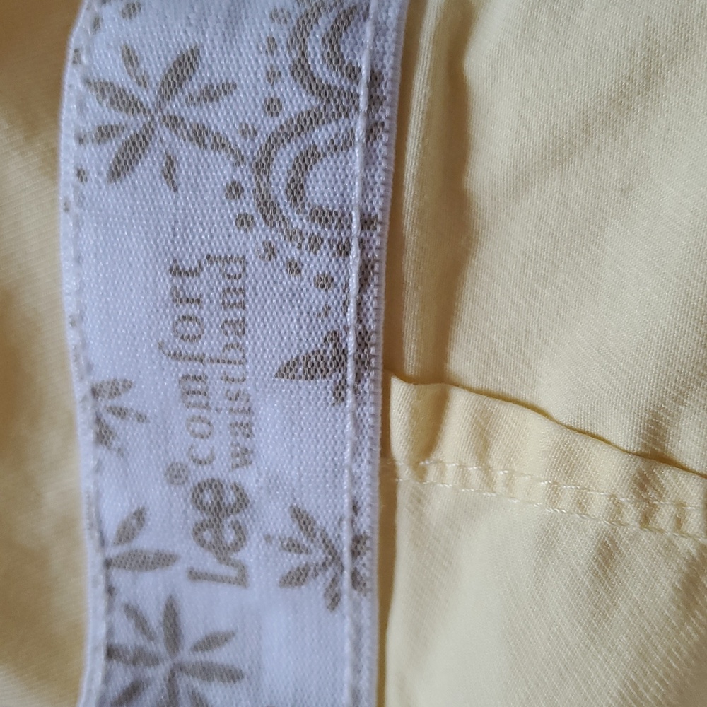 Lee Pale Yellow Cropped Utility Jeans - Picture 8 of 9
